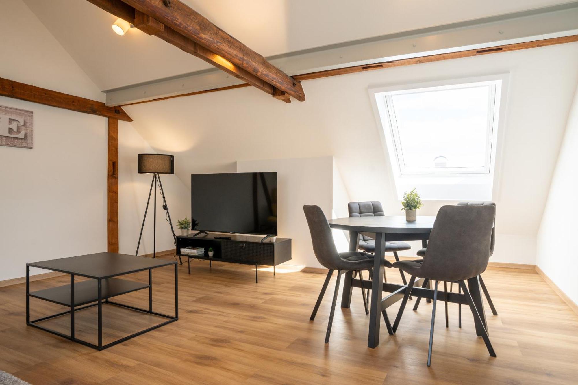 Ibm I Bertrandt I Kueche I 6 Per. Apartment *