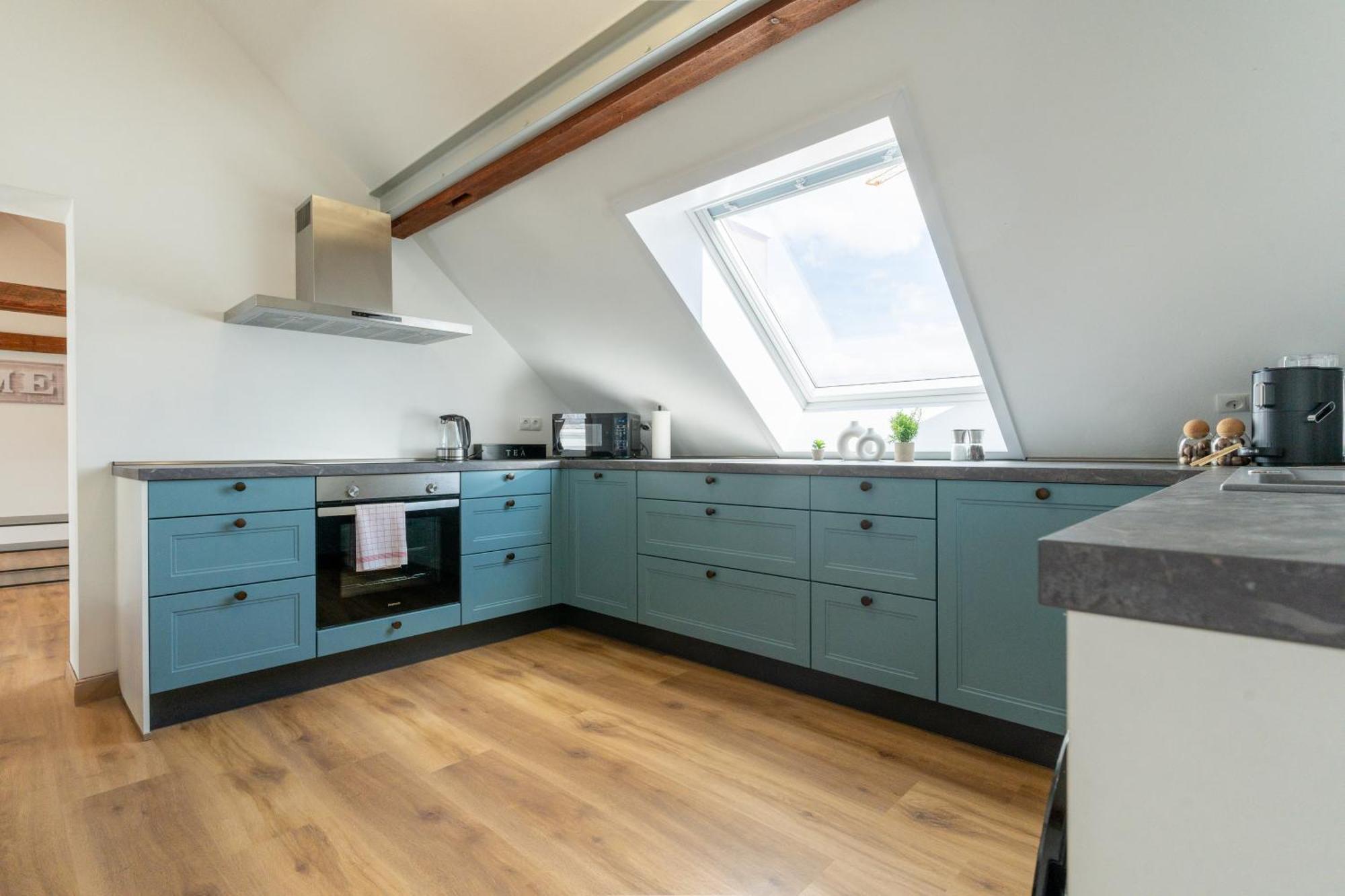 Ibm I Bertrandt I Kueche I 6 Per. Apartment